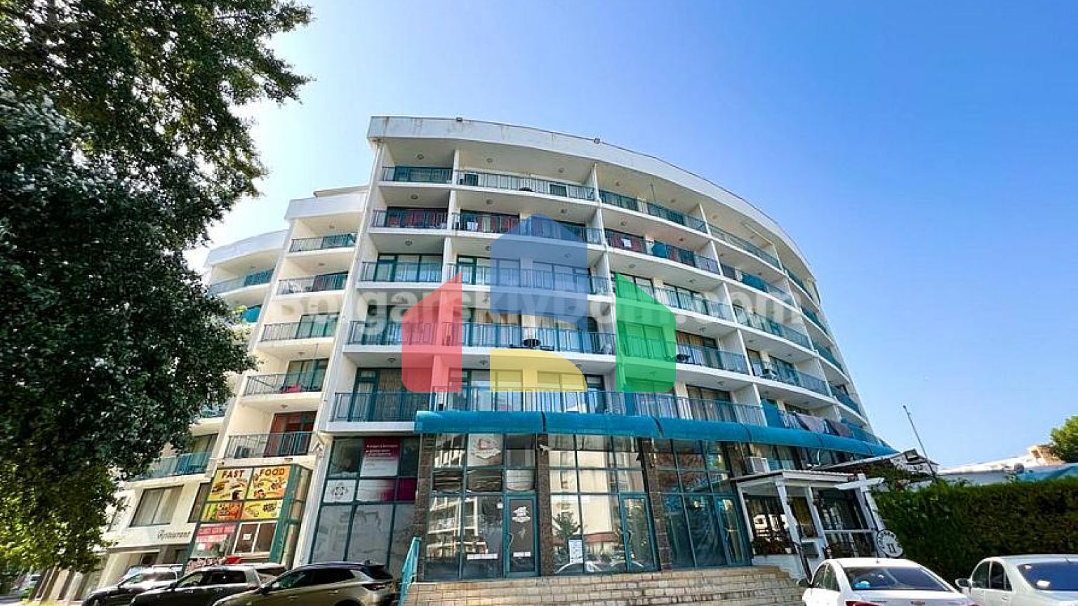 Квартира-студия в Колизей 2