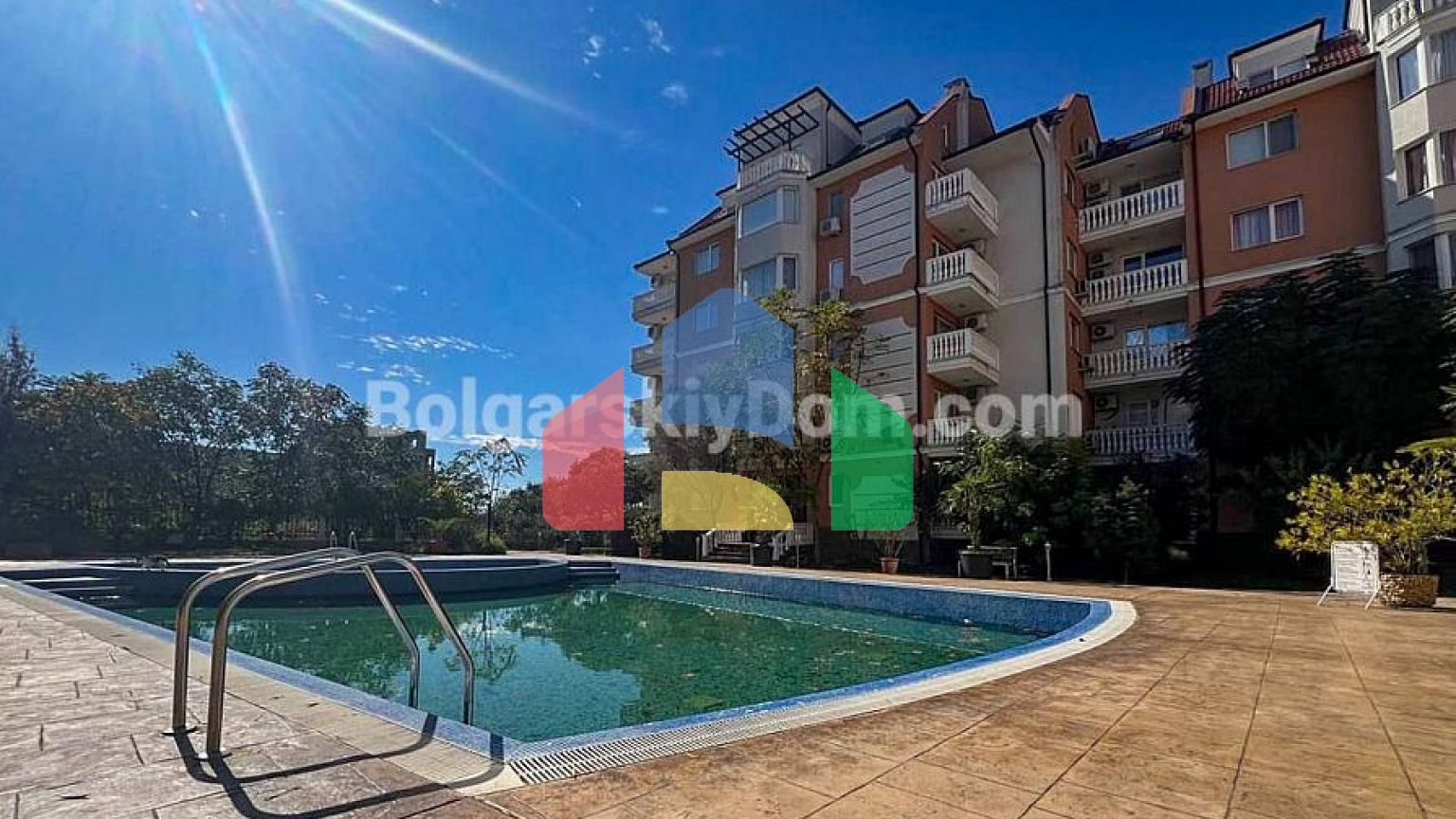 Двокімнатний мезонет в Сі Даймонд