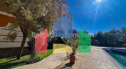 Двокімнатний мезонет в Сі Даймонд