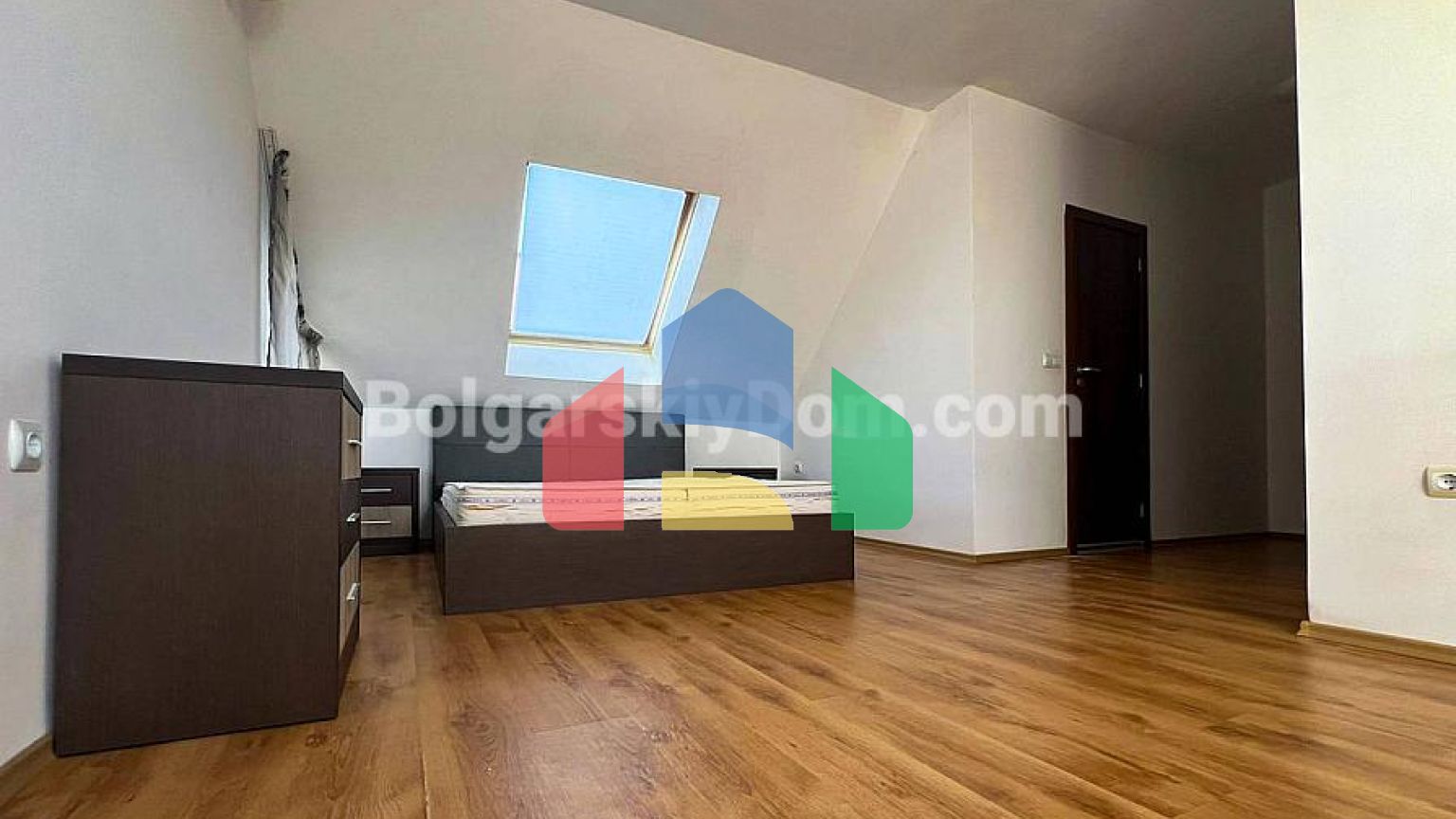 Двокімнатний мезонет в Сі Даймонд