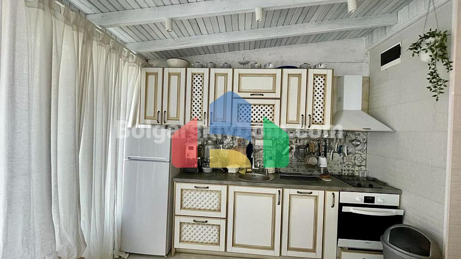 Четырехкомнатная квартира в Сан Гейт