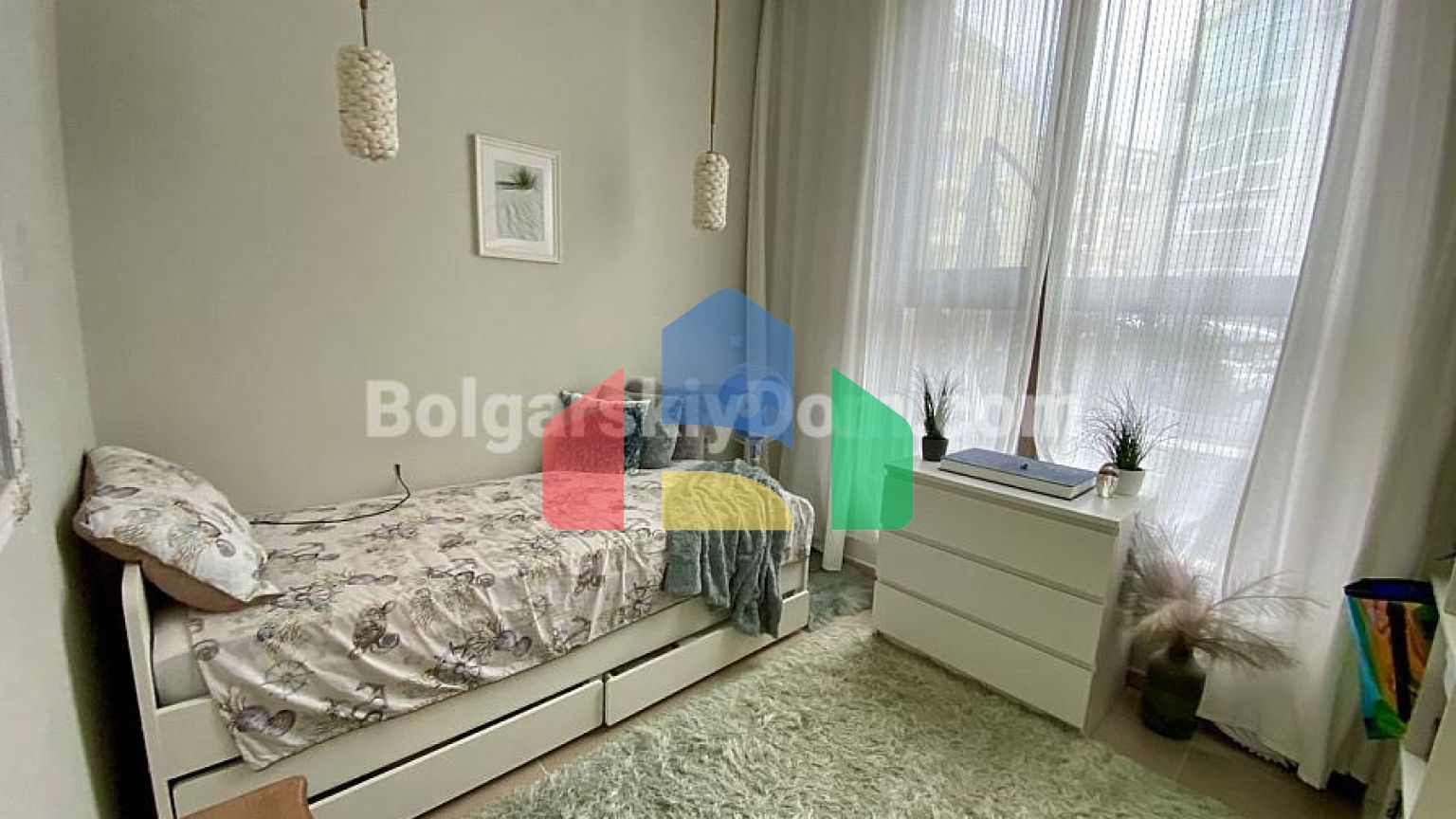 Четырехкомнатная квартира в Сан Гейт