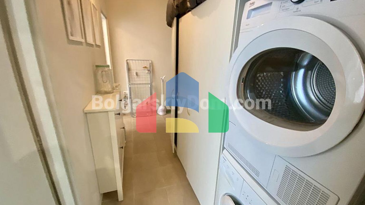 Четырехкомнатная квартира в Сан Гейт