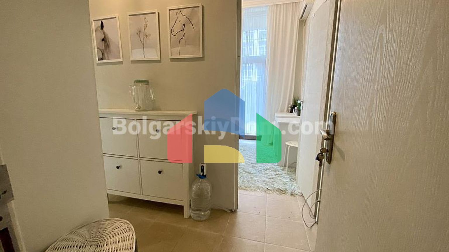 Четырехкомнатная квартира в Сан Гейт