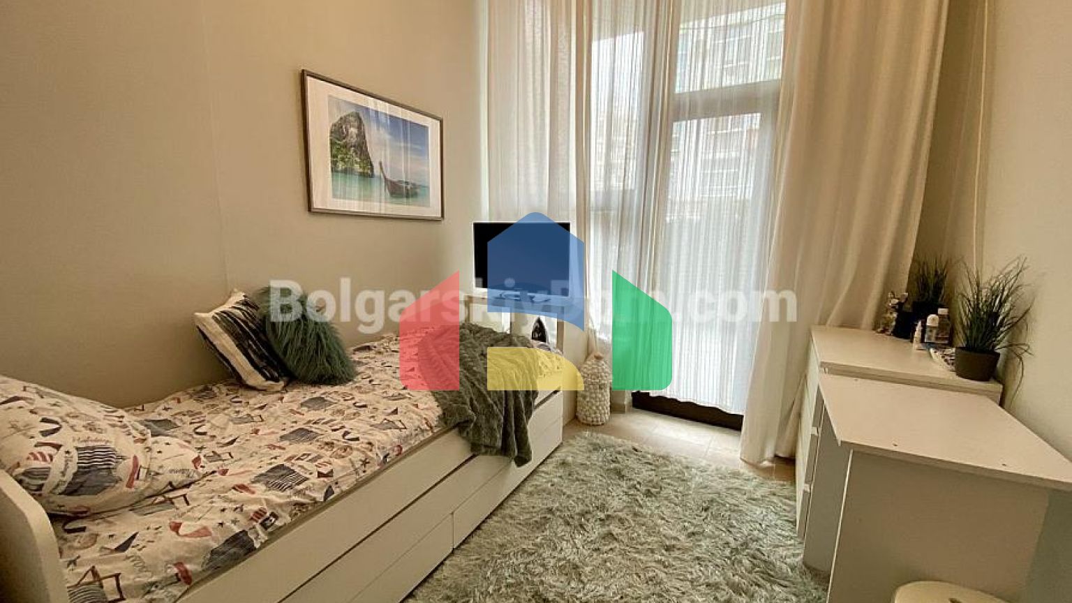 Четырехкомнатная квартира в Сан Гейт