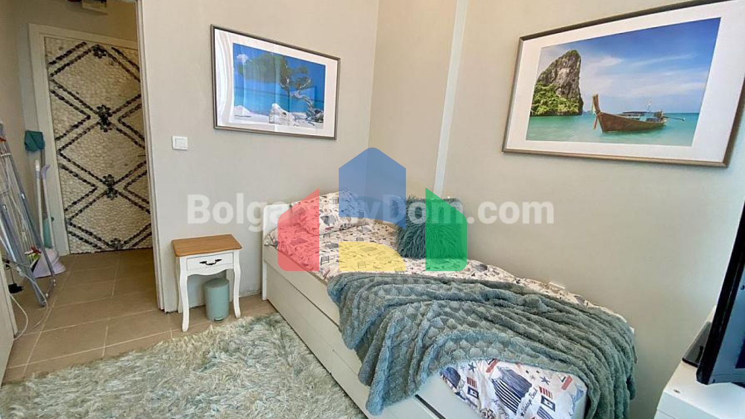 Четырехкомнатная квартира в Сан Гейт