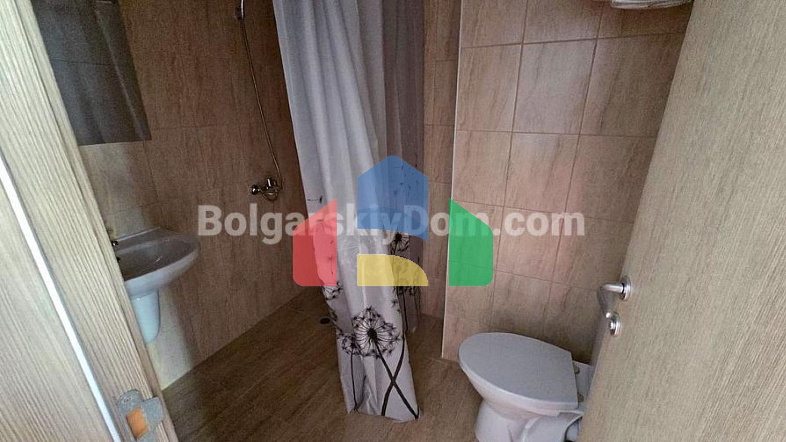 Двокімнатна квартира в Санні Дей 6