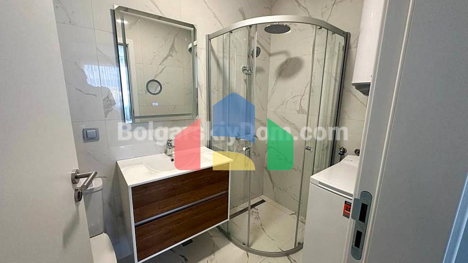 Трикімнатна квартира в Доменіко