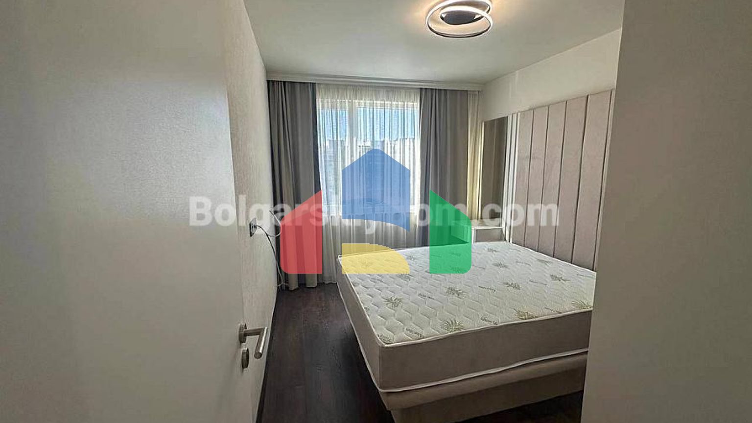 Трикімнатна квартира в Доменіко