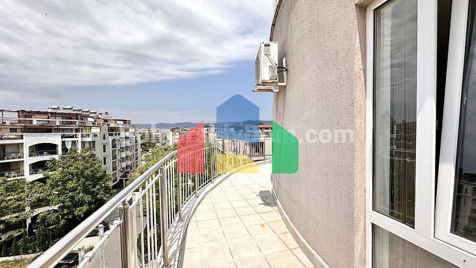 Трикімнатна квартира в Стелла Поляріс