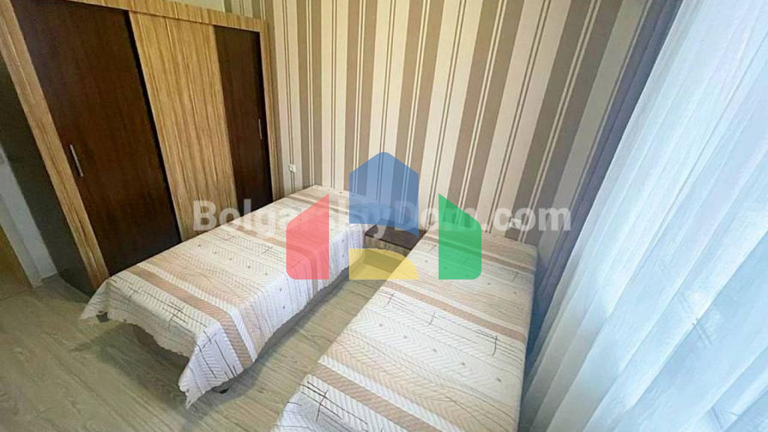 Трикімнатна квартира в Віп Зона