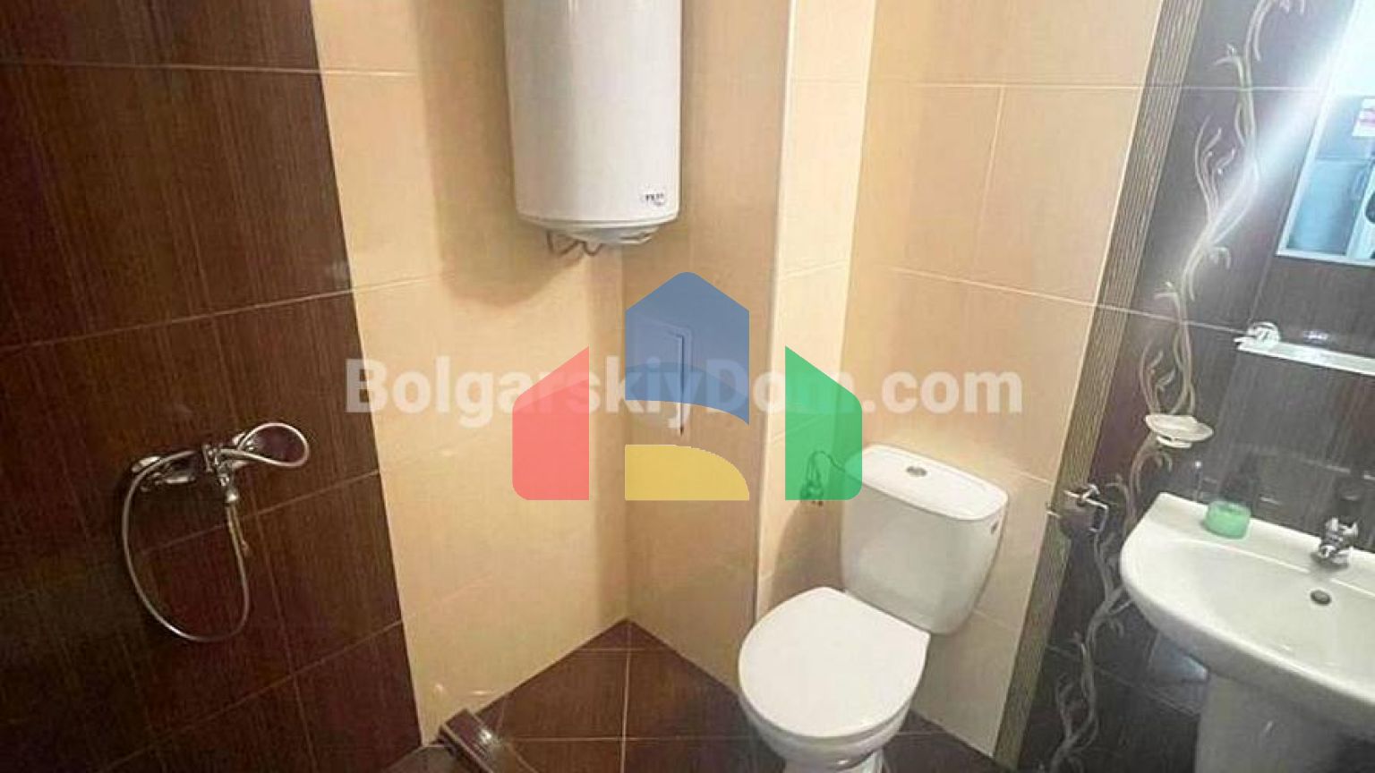 Трикімнатна квартира в Віп Зона