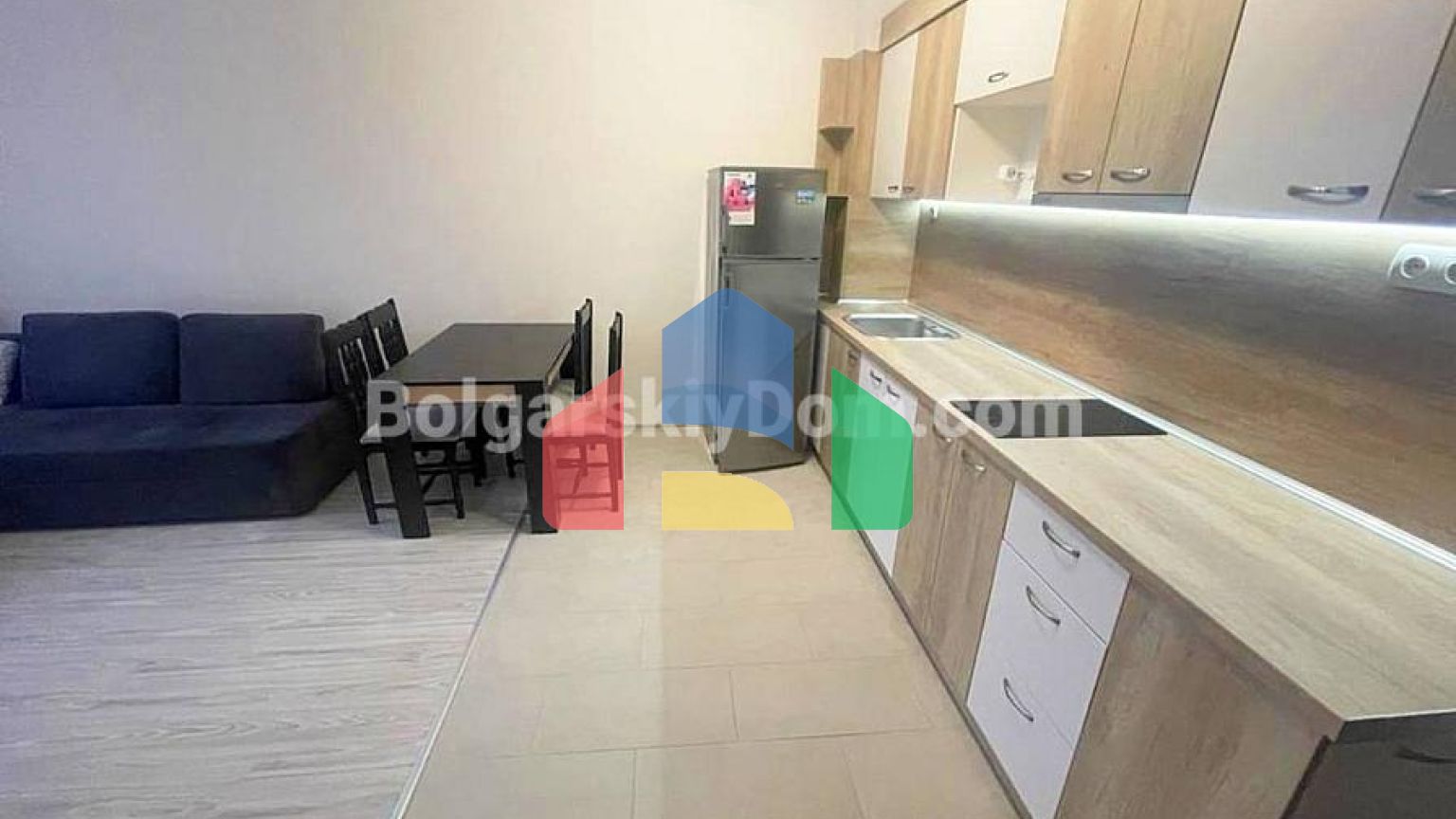 Трикімнатна квартира в Віп Зона