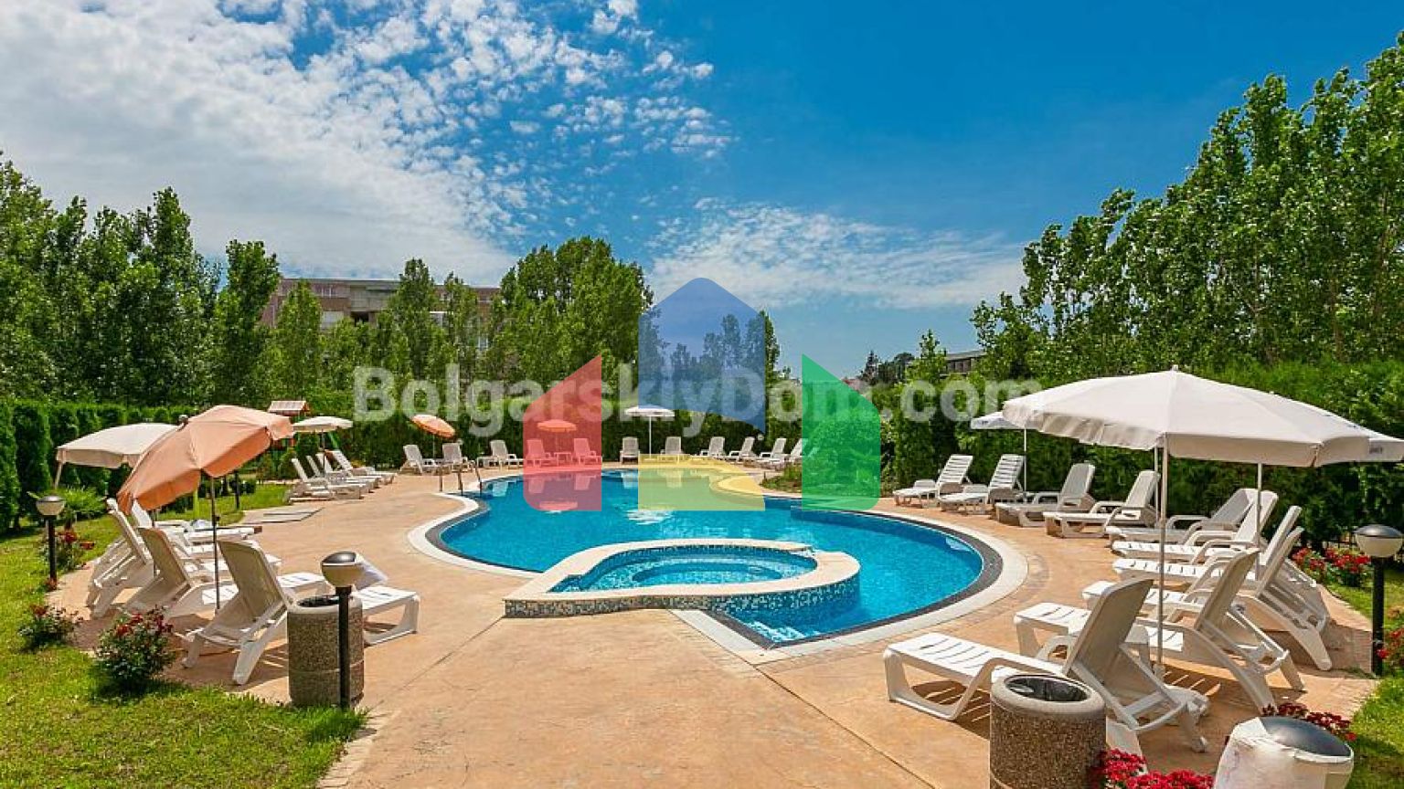 Трикімнатна квартира в Віп Зона