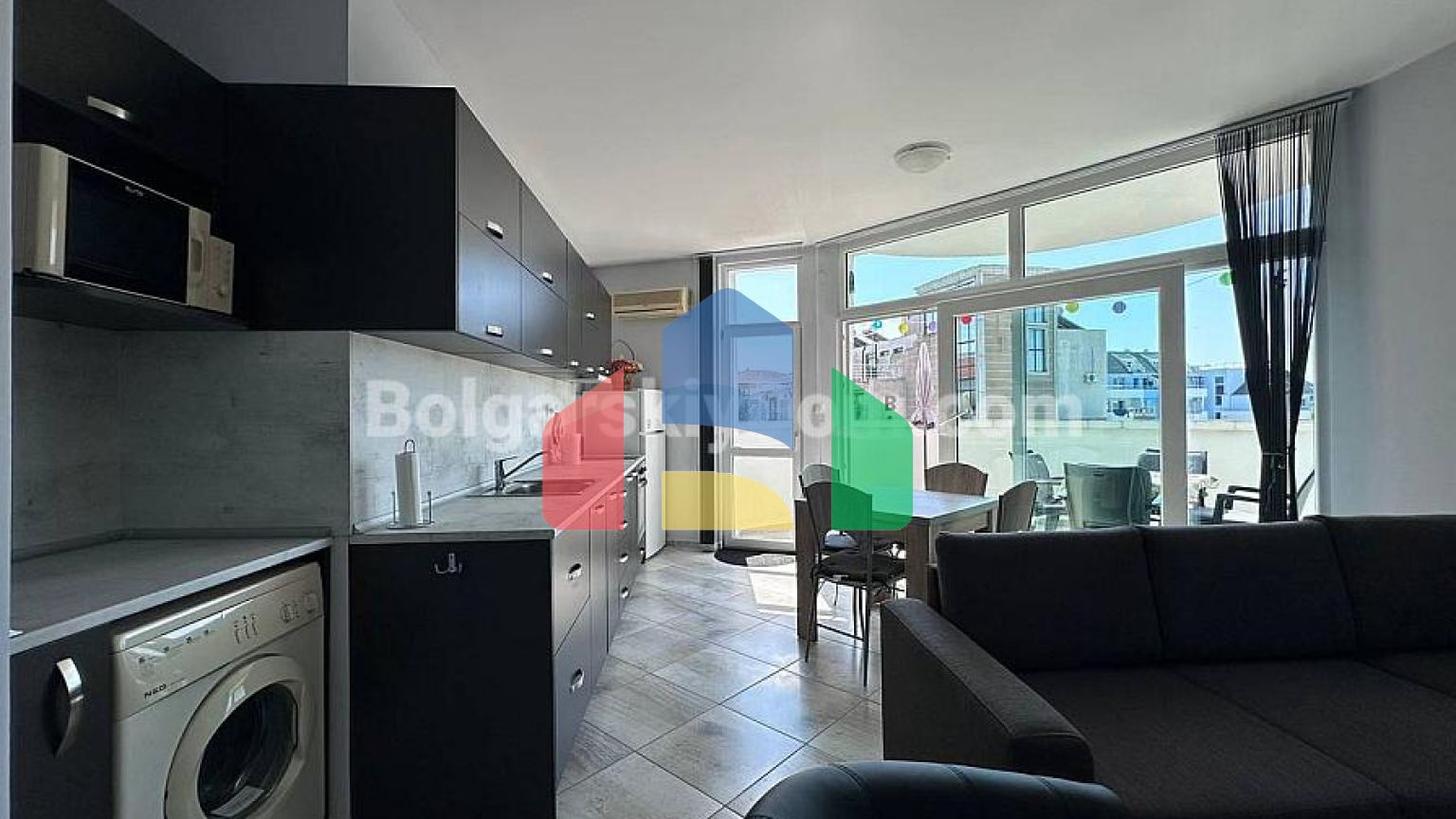 Трикімнатна квартира в Піроп Сіті