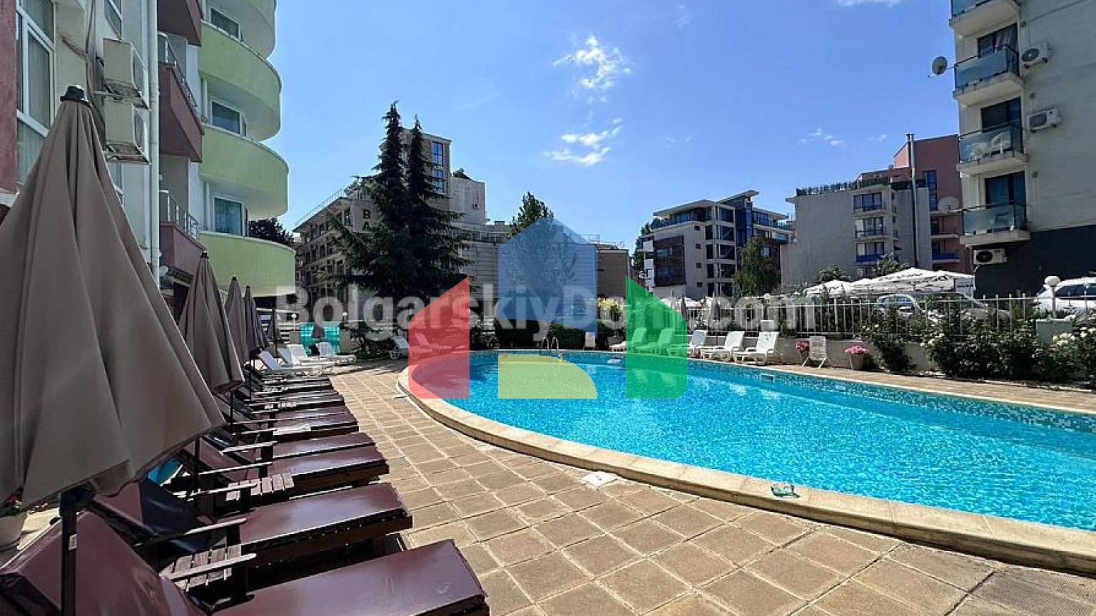 Трикімнатна квартира в Піроп Сіті