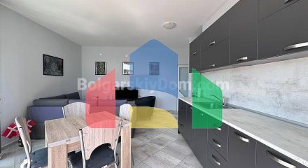 Трикімнатна квартира в Піроп Сіті