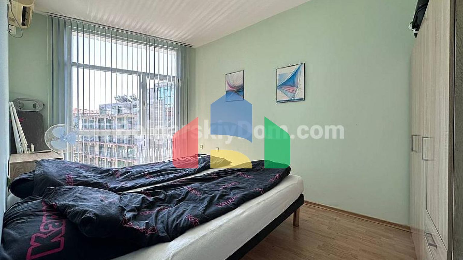 Трикімнатна квартира в Піроп Сіті