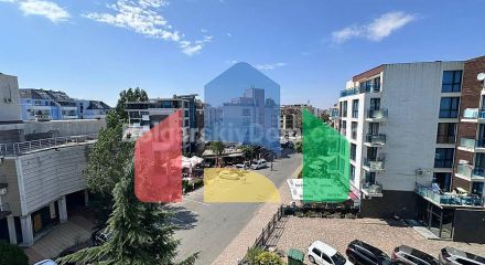 Трикімнатна квартира в Піроп Сіті