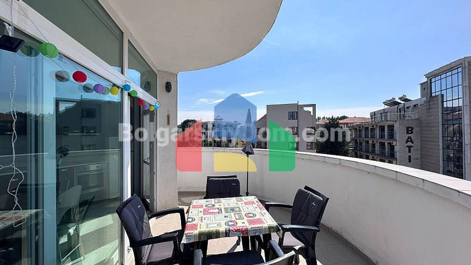 Трикімнатна квартира в Піроп Сіті