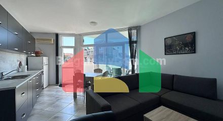 Трикімнатна квартира в Піроп Сіті