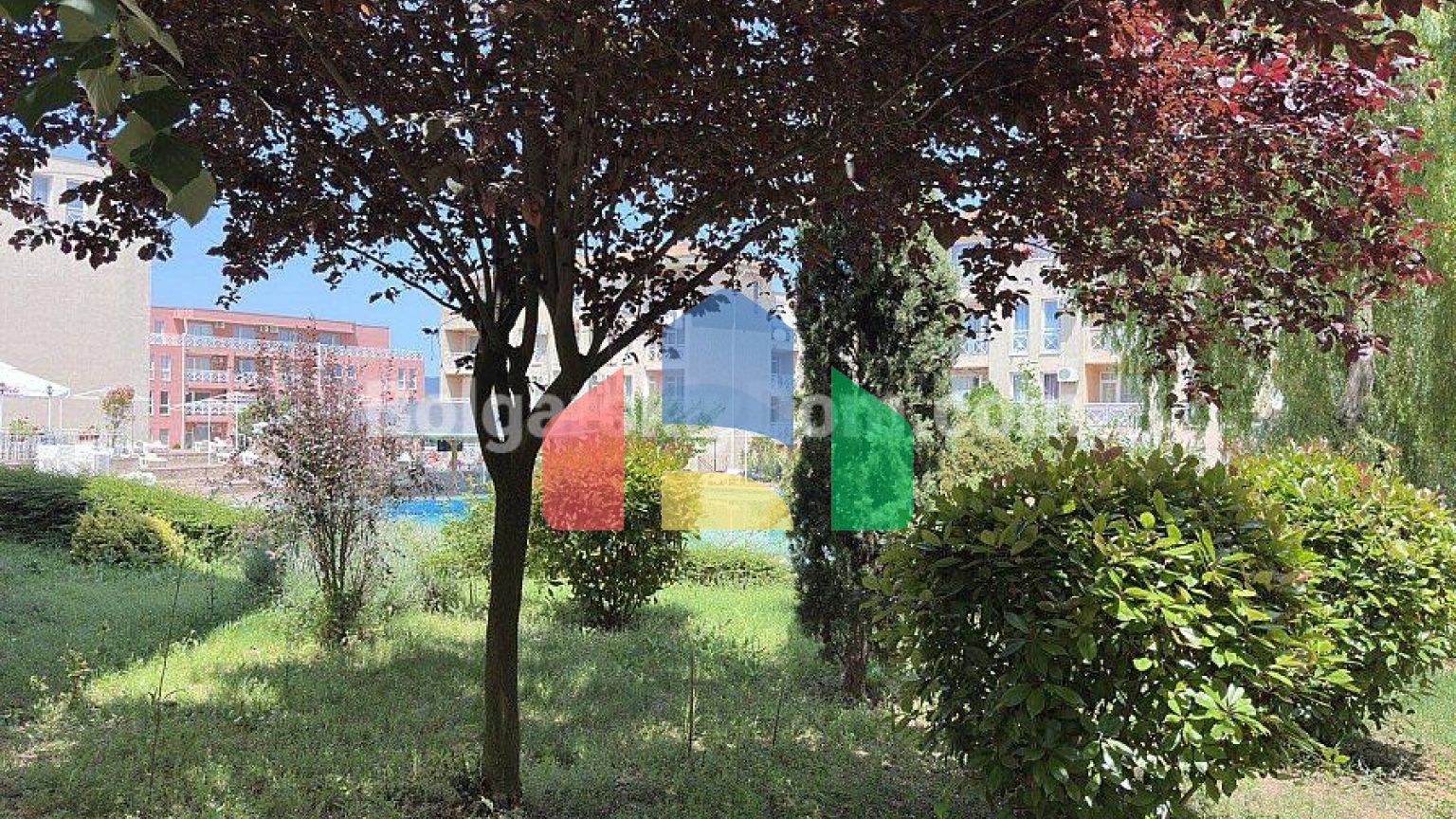 Двокімнатна квартира в Санні Дей 6