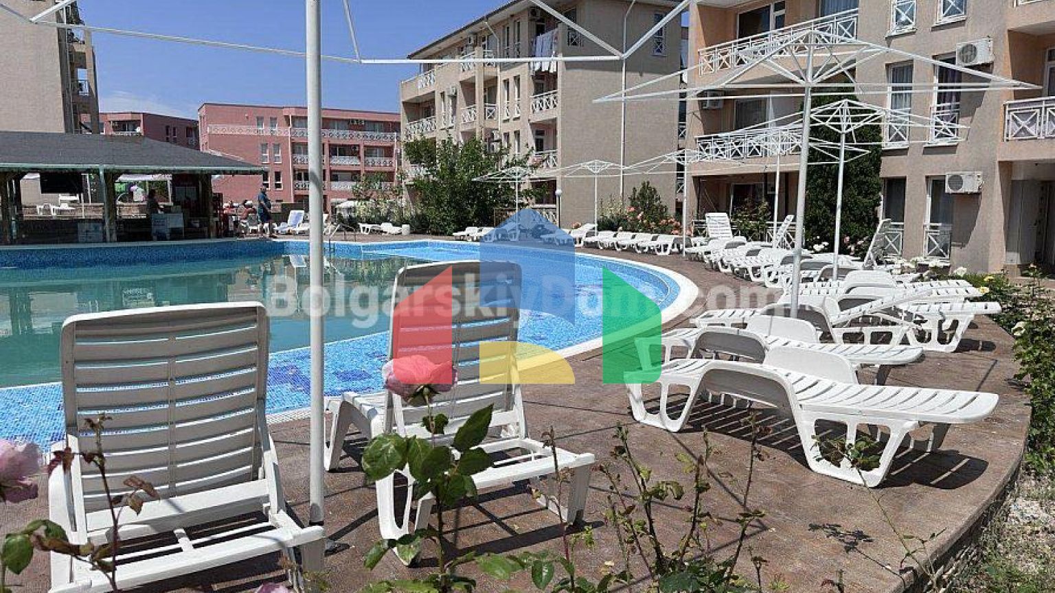 Двокімнатна квартира в Санні Дей 6