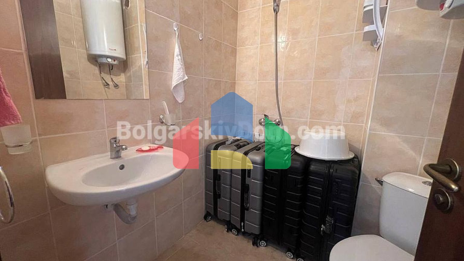 Двокімнатна квартира в Санні Дей 6