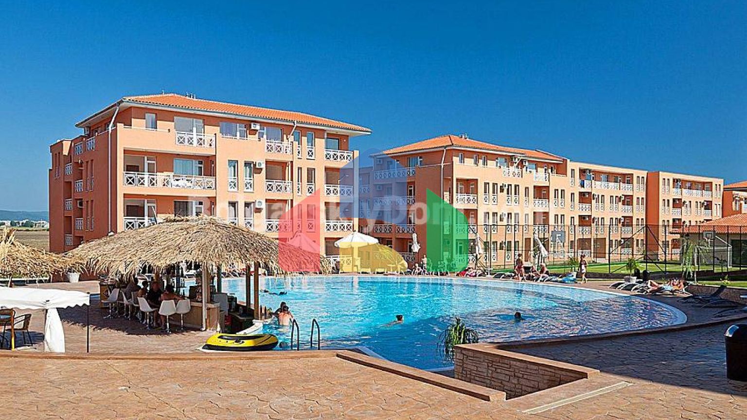 Двокімнатна квартира в Санні Дей 6