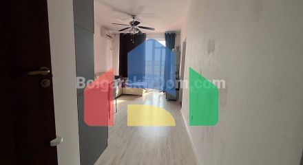 Двокімнатна квартира в Санні Дей 6