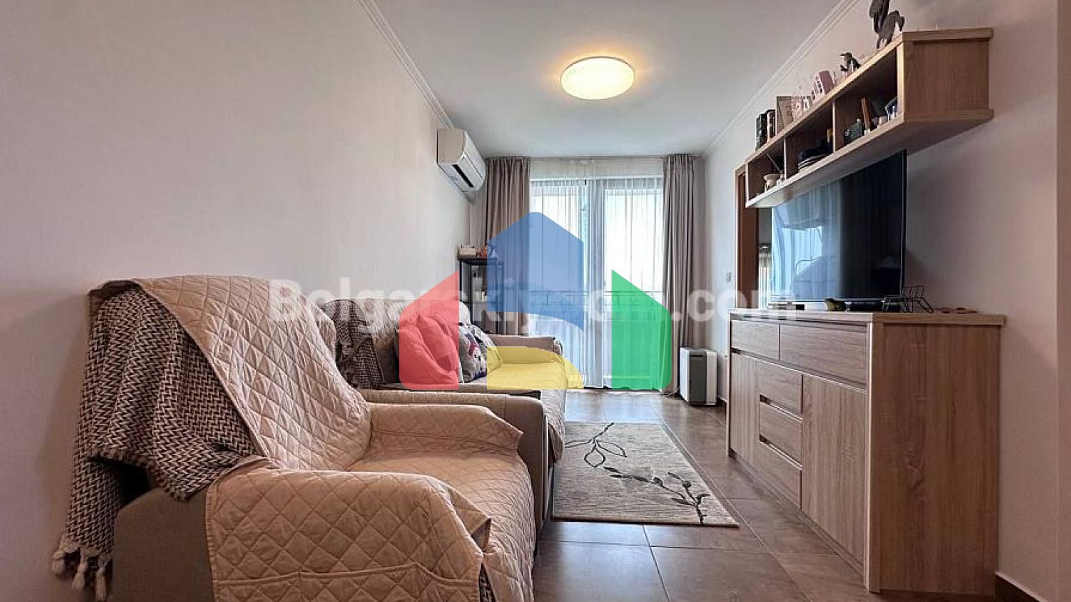 Трехкомнатная квартира в Вип Стайл