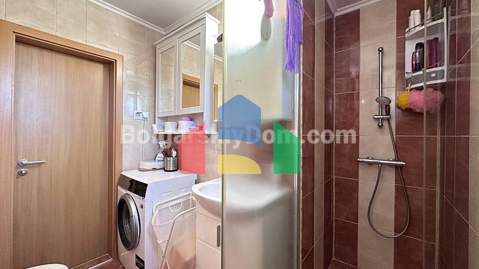 Трехкомнатная квартира в Вип Стайл