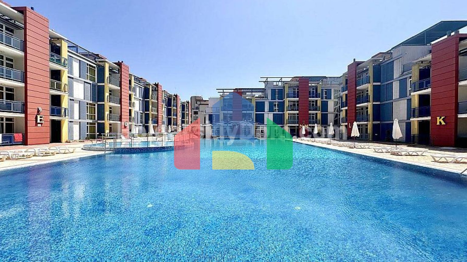 Трехкомнатная квартира в Элит 4