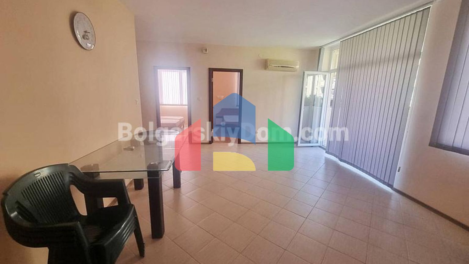 Трехкомнатная квартира в Балкан Бриз 1