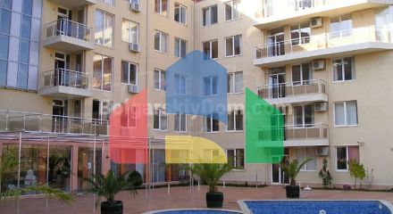 Трехкомнатная квартира в Балкан Бриз 1