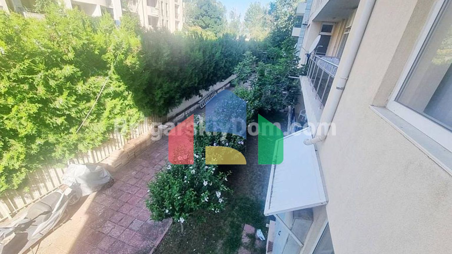 Трехкомнатная квартира в Балкан Бриз 1