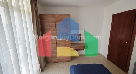 Трикімнатна квартира в Сан Вілладж