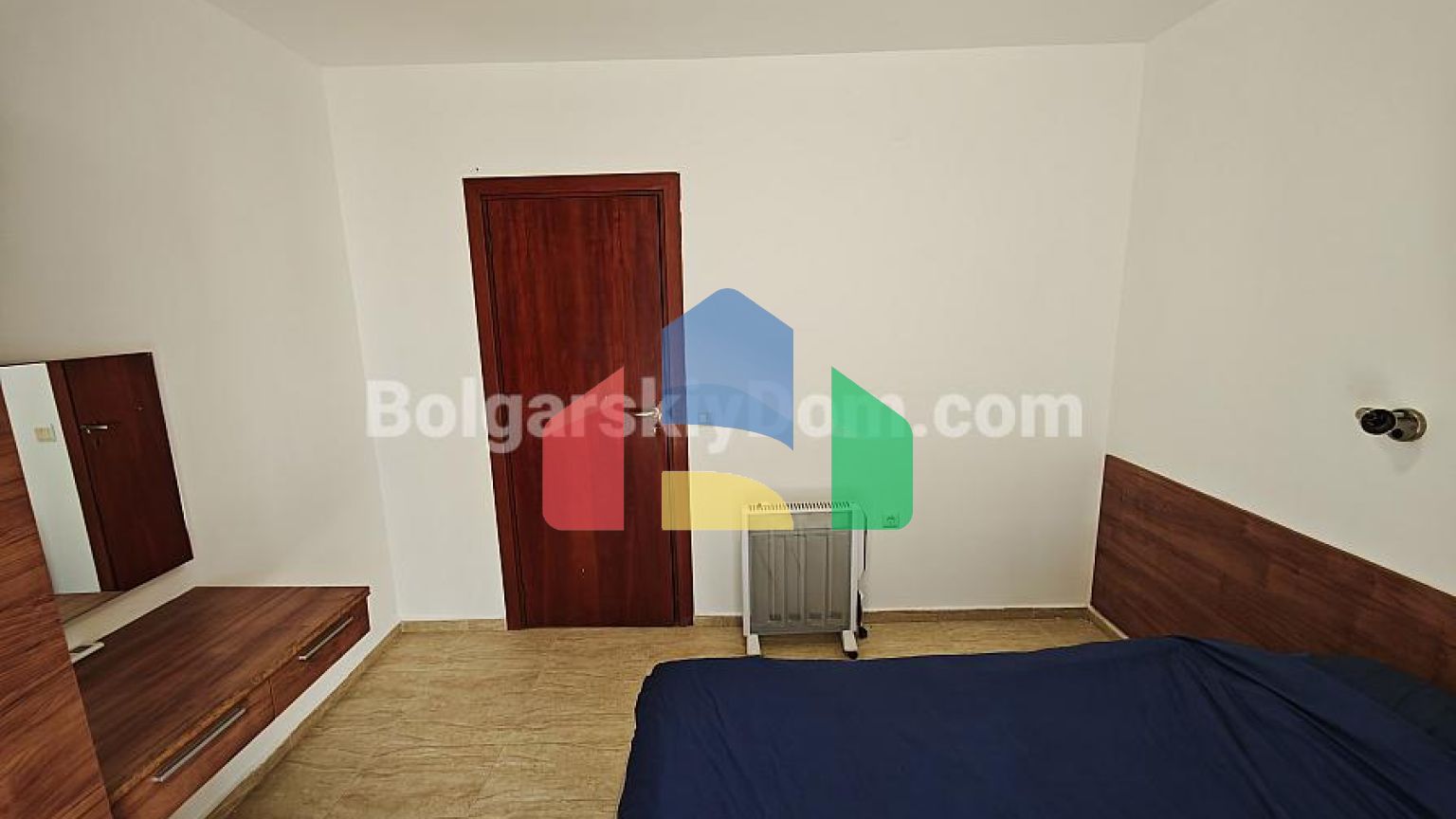 Трикімнатна квартира в Сан Вілладж