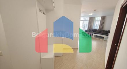 Трикімнатна квартира в Сан Вілладж