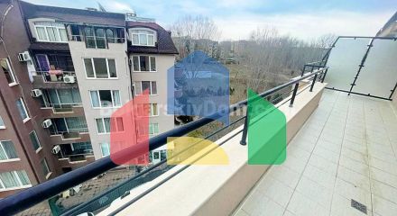 Чотирикімнатна квартира в Віп Зона