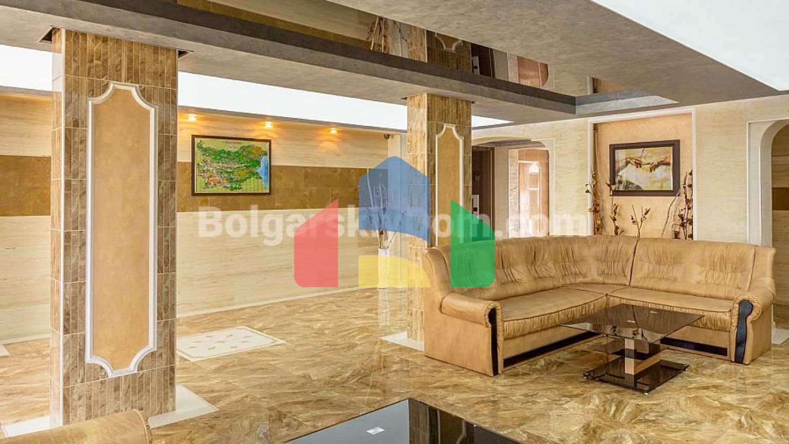 Чотирикімнатна квартира в Віп Зона