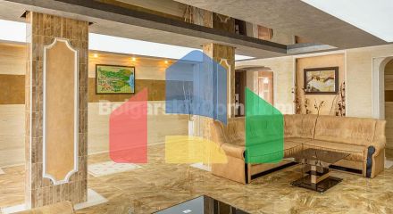 Чотирикімнатна квартира в Віп Зона