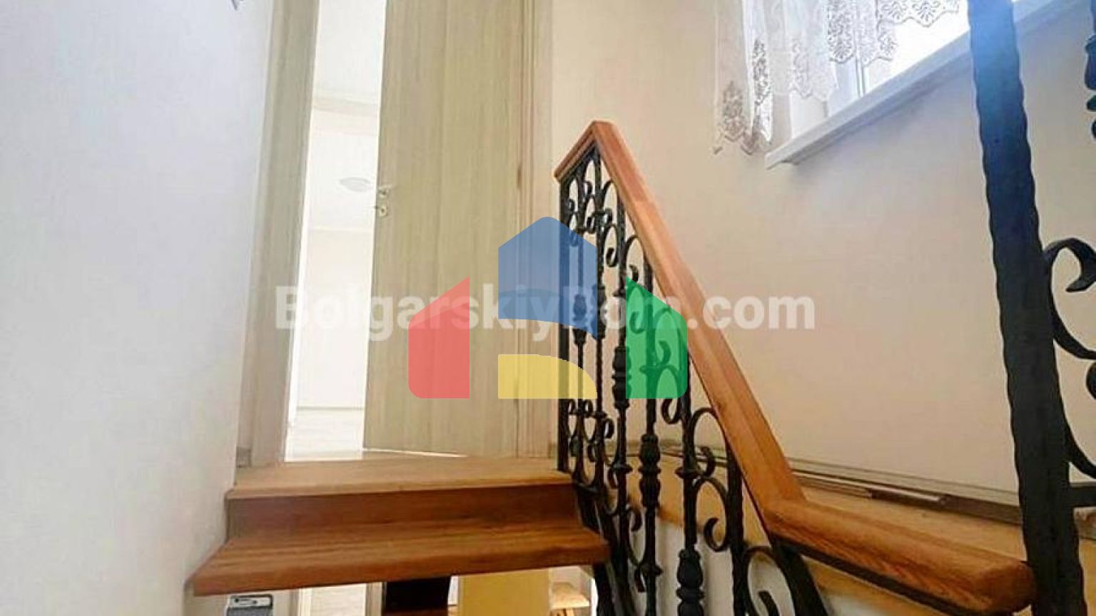 Чотирикімнатна квартира в Віп Зона