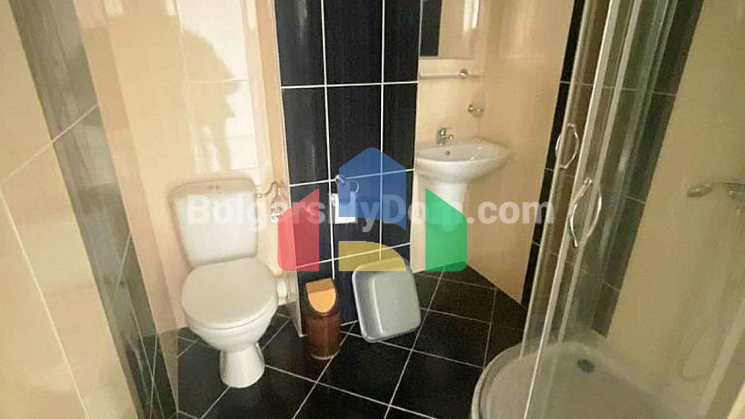 Чотирикімнатна квартира в Віп Зона