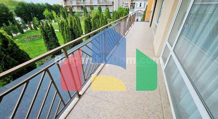 Three-bedroom apartment in Orchid Fort Garden
