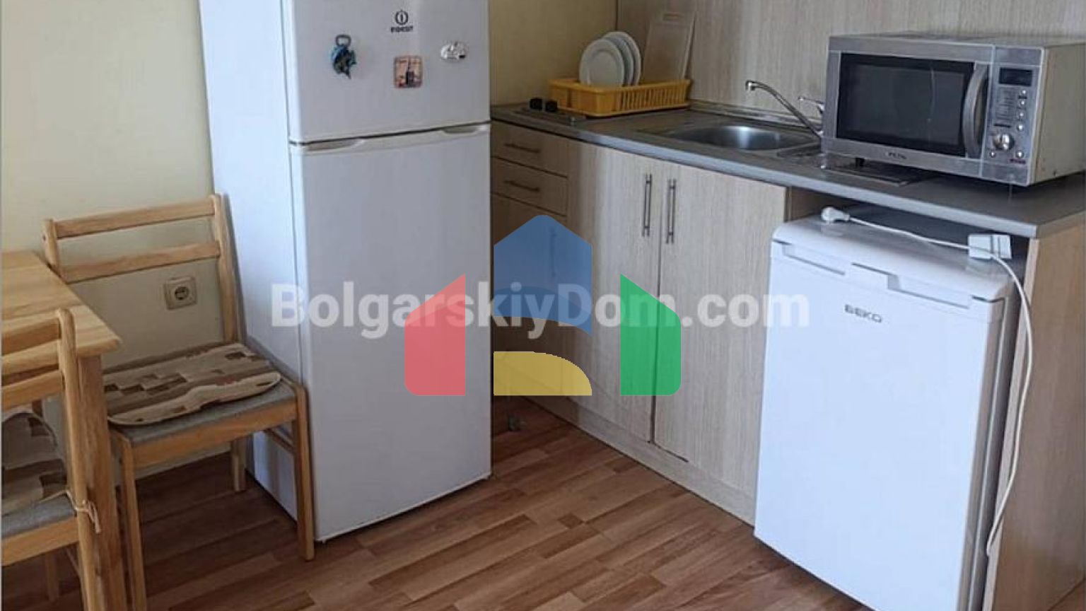 Студія в Pacific 1