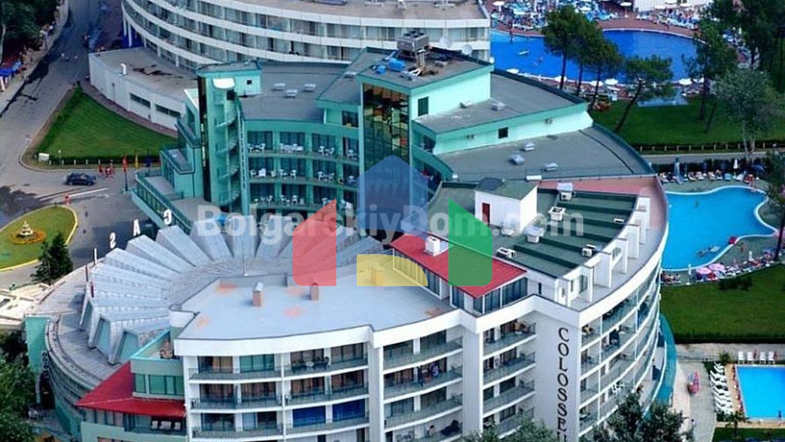 Просторная двухкомнатная квартира в Колизей