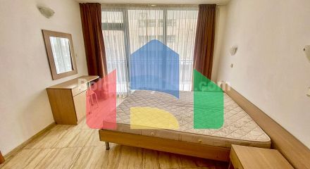 Просторная двухкомнатная квартира в Колизей