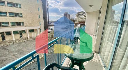 Просторная двухкомнатная квартира в Колизей