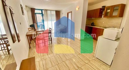 Просторная двухкомнатная квартира в Колизей